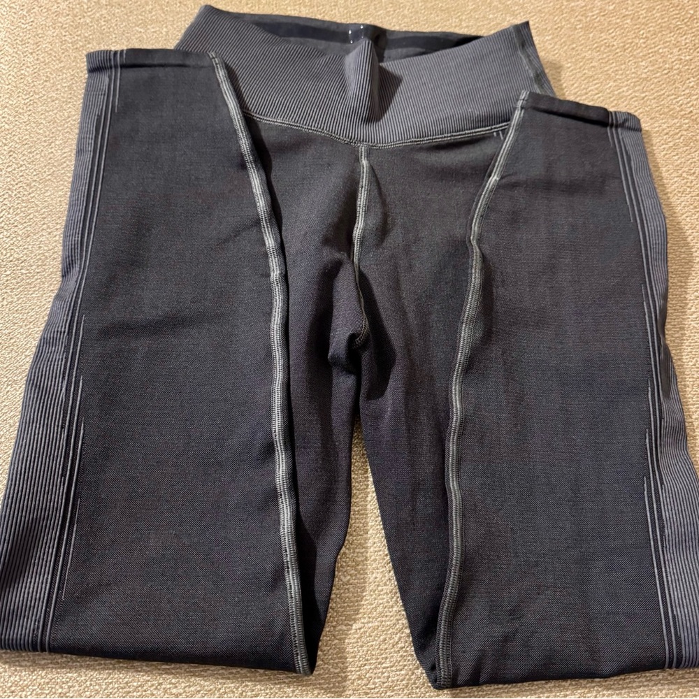 Good American Charcoal and Black Leggings